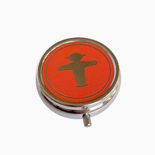 Ampelmann-PILLENDEALER-Blechdose-rund-silber-mit-Fachteiler-Steher