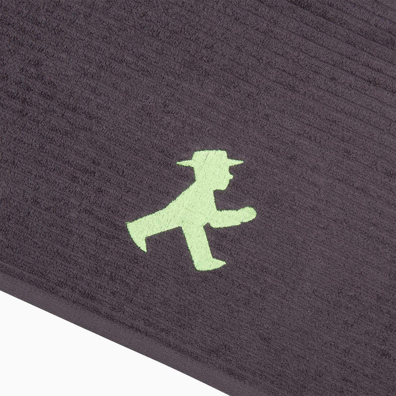 Ampelmann-WASSERMANN-Handtuch-graphit-Geher