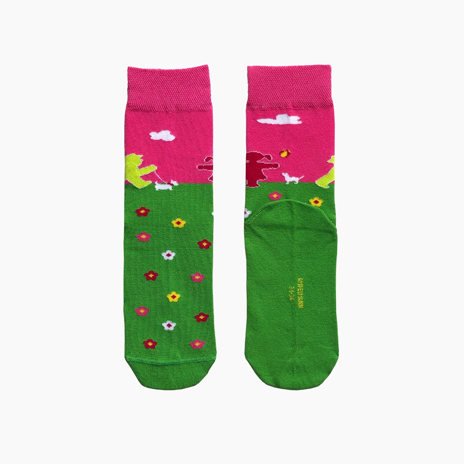 Pink-grüne Kinder-Socken mit Ampelmann & Ampelfrau auf der Blümchenwiese - guter Tragekomfort