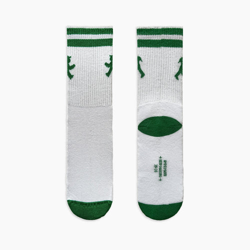 Weiße Unisex Tennis-Sport-Socken mit grünen Streifen und Ampelmann - Feinstrick & flache Kettelnaht