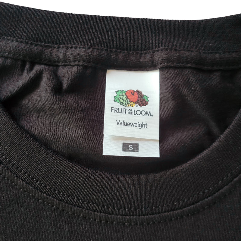 Held der Arbeit – Schwarzes T-Shirt mit farbigem Logo-Aufdruck - klassischer Unisex-Schnitt 100 % Baumwolle