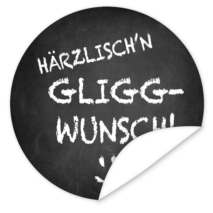 Aufkleber-Haerrzlischn-Gliggwunsch-Design-Tafel-mit-Kreideschrift
