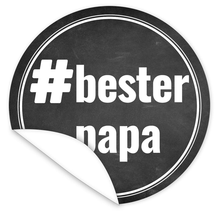 Aufkleber-BesterPapa-weisse-Schrift-auf-schwarzem-Tafelboard