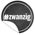 Aufkleber-zwanzig-weisse-Schrift-auf-schwarzem-Tafelboard