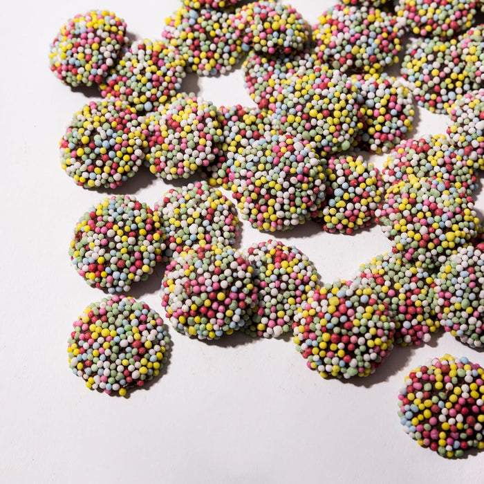 Zetti Schokoladenplätzchen mit Nonpareilles, knackige Schoko-Plätzchen, 150g – ca. Ø 2 cm, min. 36% Kakao