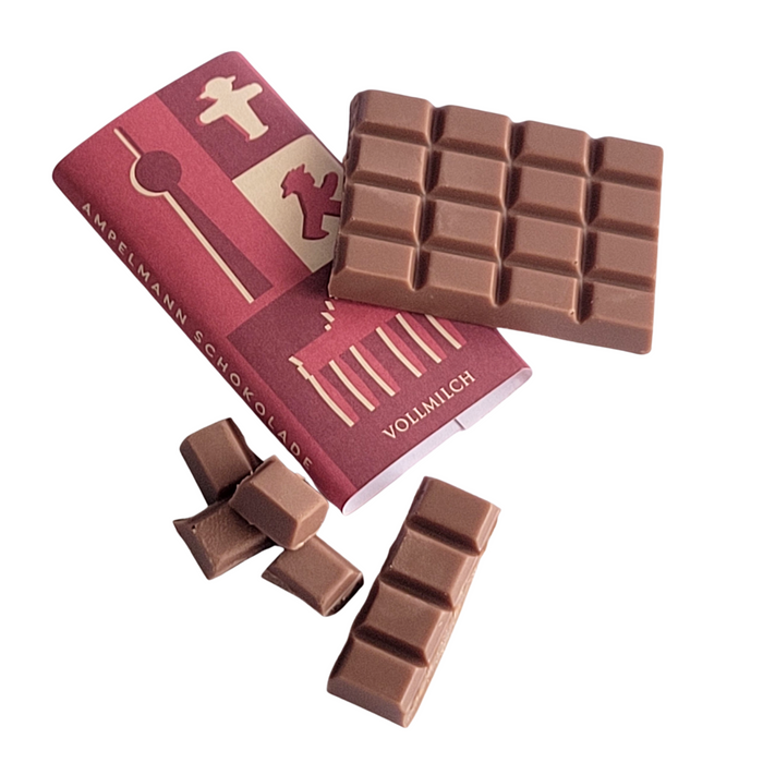 Cremige Edelvollmilch mit 37% Kakaoanteil in Ampelmann-Verpackung 13,5g