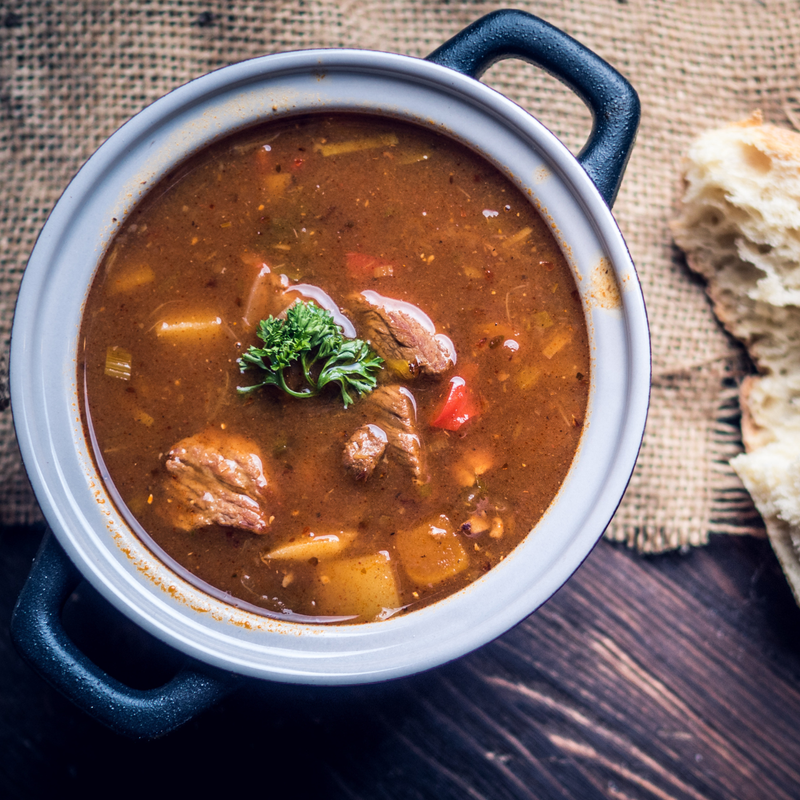 Gulasch vom Rind in herzhafter Sauce - 500g Dose - einfach aufwärmen & genießen I SIMON
