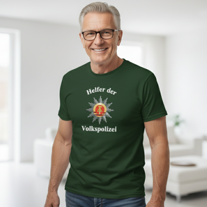 T-Shirt "Helfer der Volkspolizei" dunkelgrün - 100% Baumwolle - Unisex - gerader Schnitt