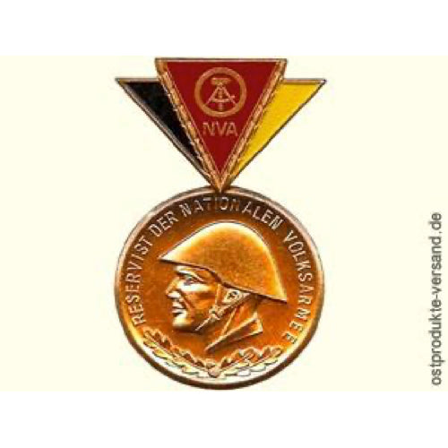 Reservist der NVA Bronce