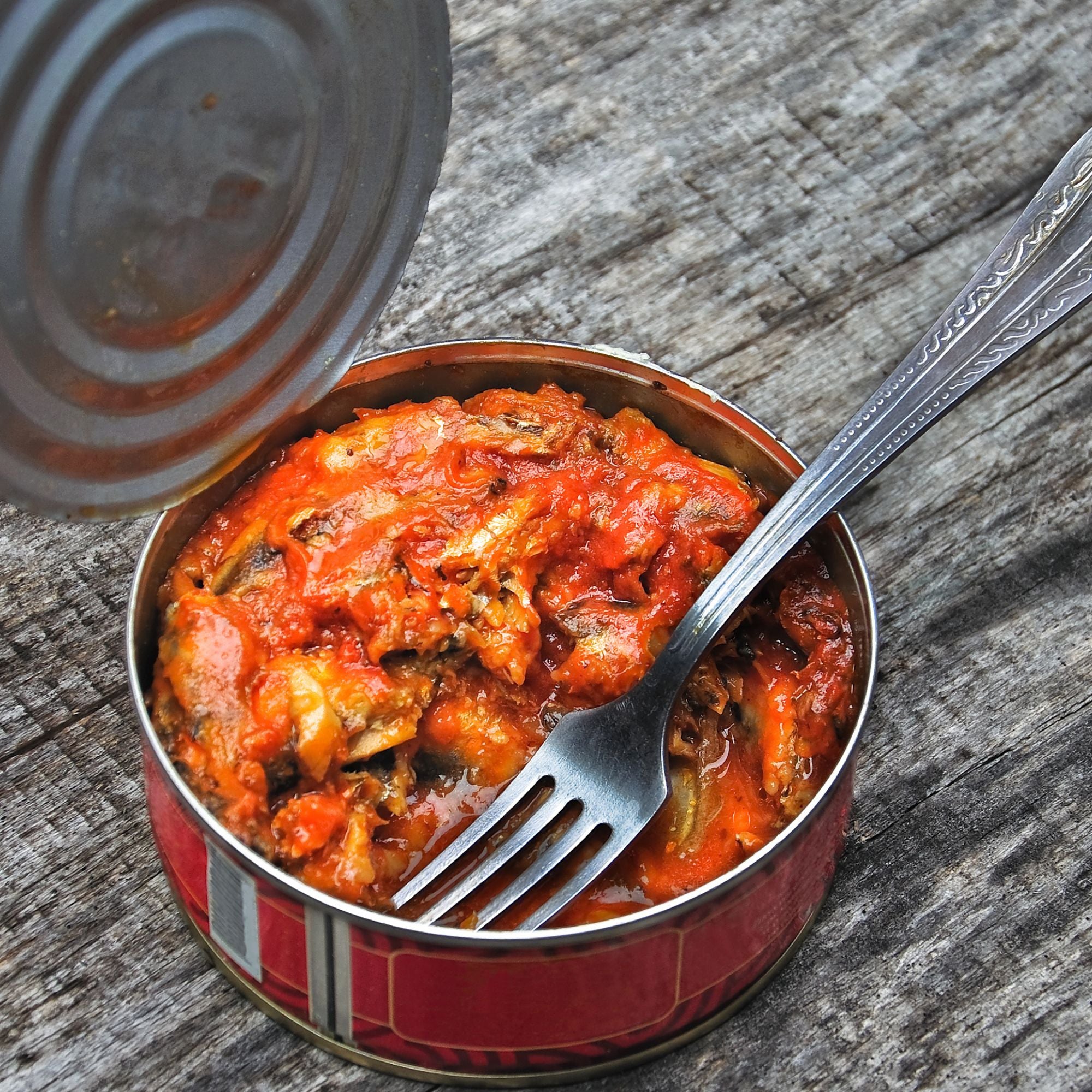 DOVGAN Kilka Sprotten in Tomatensauce – Gebratene ganze Sprotten - Ostsee-Fanggebiet FAO 27IIId 240 g