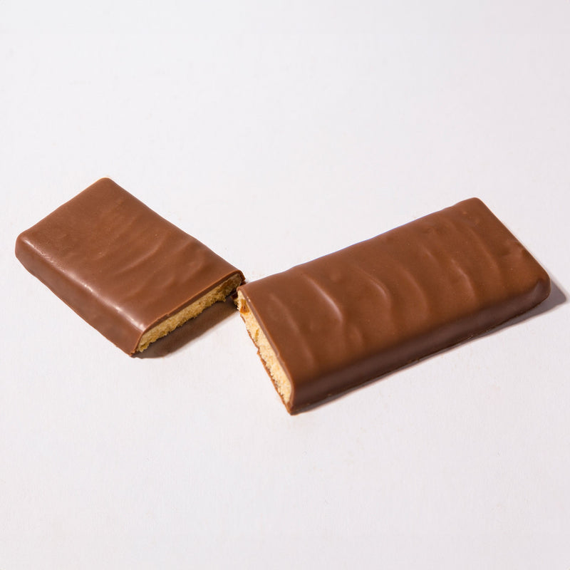 Zetti Bambina Riegel Vollmilchschokolade mit Haselnusssplitter und feines Butterkaramell, 45g