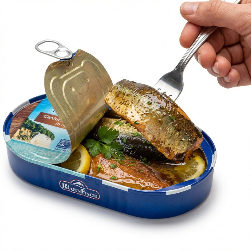 RügenFisch Pfeffer-Bücklingsfilets 200 g – Geräucherte Heringsfilets mit Pfeffer - handverlesen - ohne Geschmacksverstärker - hohe Proteinquelle