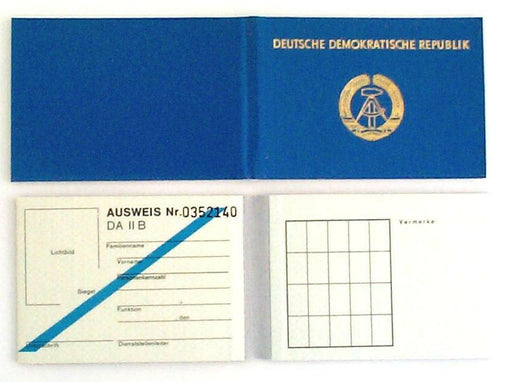 DDR-Klappausweis