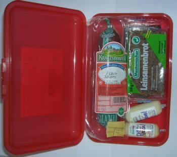 Kraft(sdorfer)-Box (Salami, Vollkornbrot, Bördeschmelzkäse)