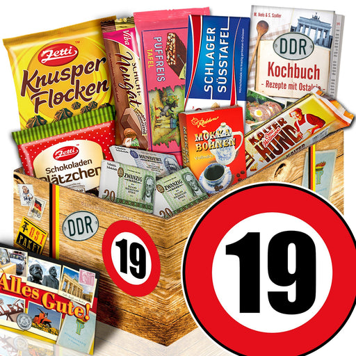 Zahl 19 - Geschenkset Ostpaket "Schokoladenbox M" - Ossiladen I Ostprodukte Versand